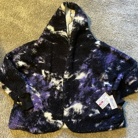 🔥SALE🔥NWT LulaRoe Teddy Bear Jacket - Picture 3 of 7